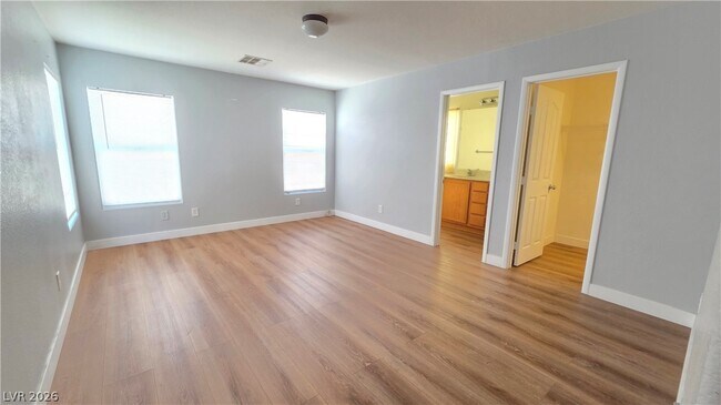 Building Photo - 628 Port Talbot Ave