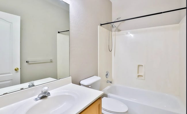 Building Photo - Coming Soon: Beautiful 3BR/2BA Home with Open Floor Plan