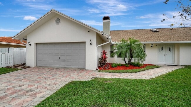 Building Photo - 1412 NE 53rd Ct