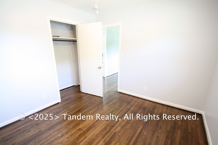 Building Photo - 912 Morrow Rd