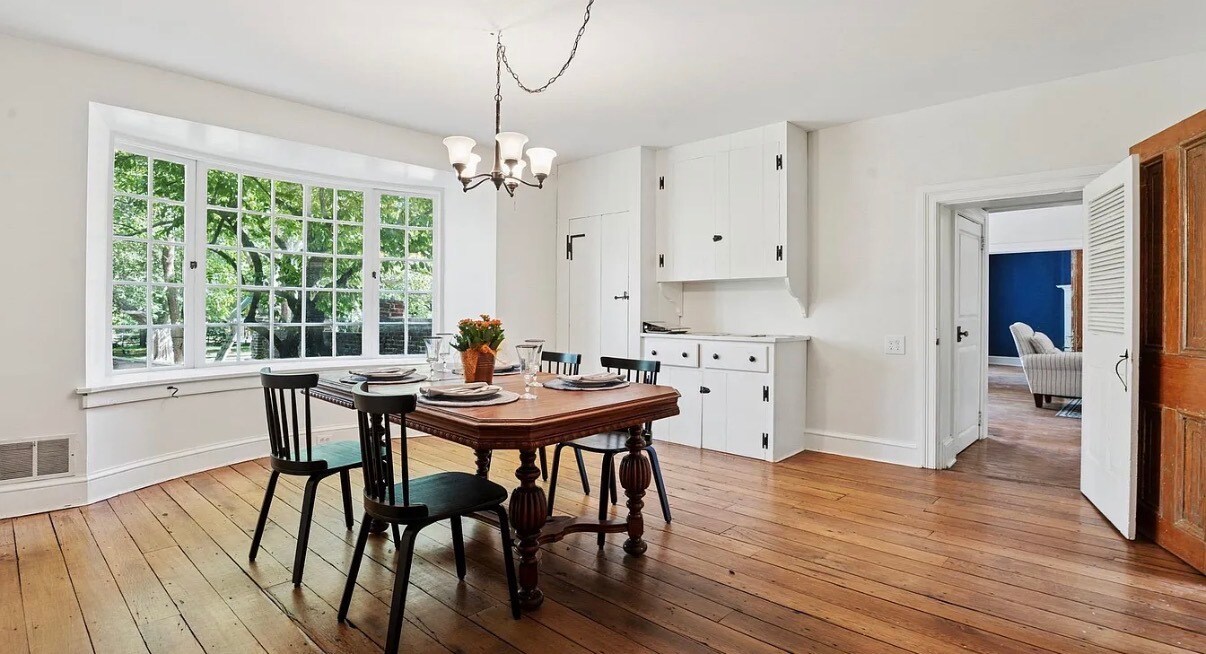 Building Photo - 547 Concord Rd