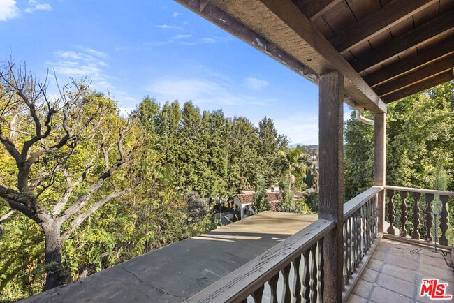 Building Photo - 2901 Angus St