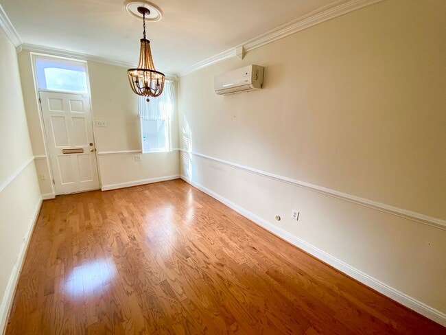 Building Photo - Charming 2 Bedroom/ 1.5 Bathroom Townhome in Fells Point Home w/ Private Patio!