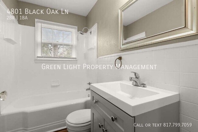 Building Photo - 4801 Black Oak Ln