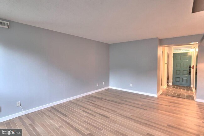 Building Photo - 1578 Moorings Dr