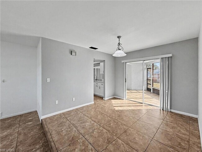 Building Photo - 7658 Laurel Valley Rd