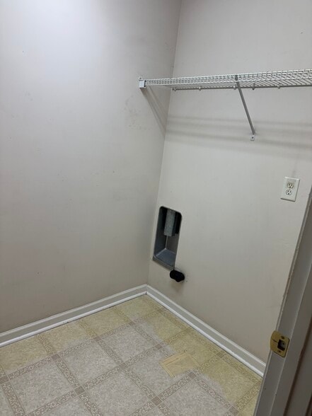 Building Photo - 113 Honey Creek Ln