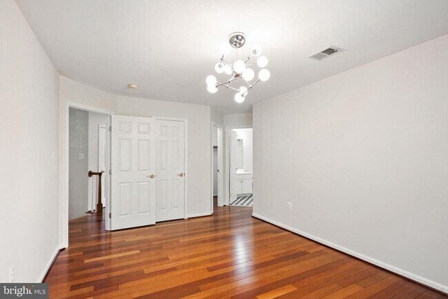 Building Photo - 2393 Watters Glen Ct