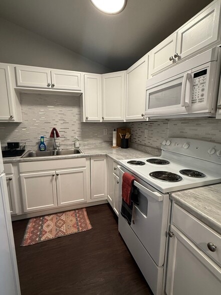 Upstairs kitchen - 106 Harper Dr