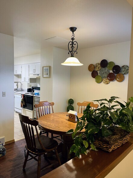 Building Photo - 1113 Gilbert St