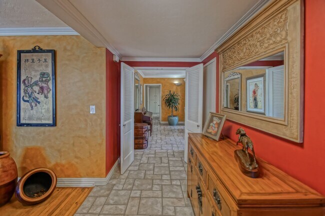 Building Photo - CHARMING & AIRY, 4BR2BA MONTEMALAGA HILLTOP HOME W/ “QUEENS NECKLACE” VIEWS, 2-CAR GARAGE & BEAUT...