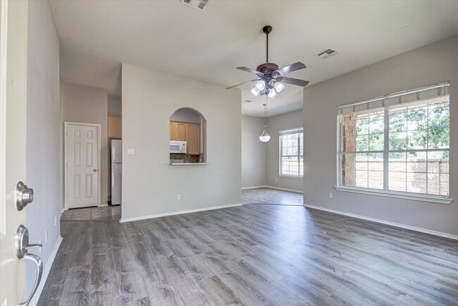 Building Photo - 16100 S Great Oaks Dr