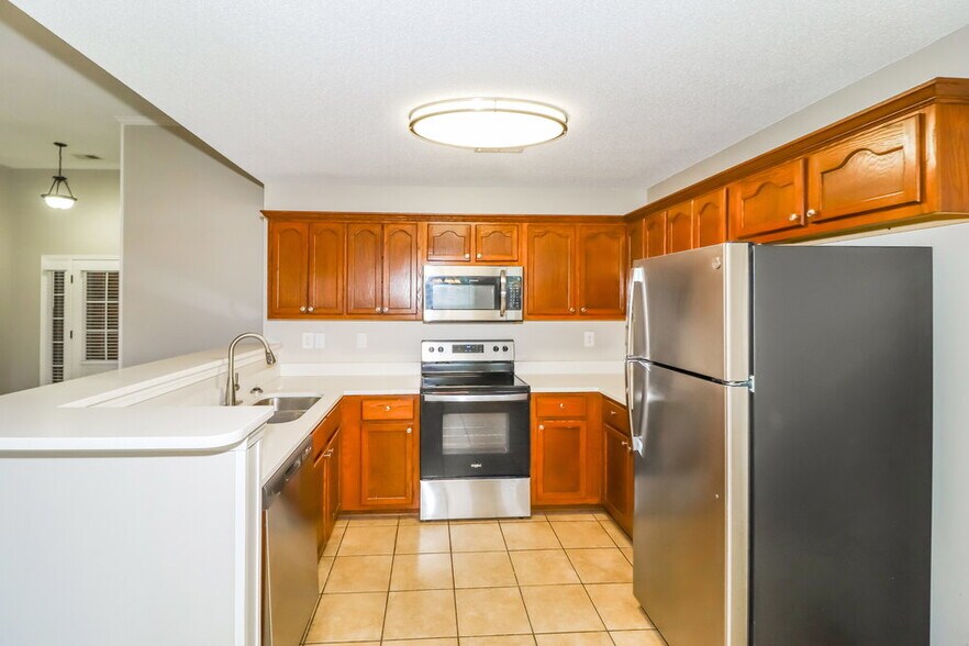 Building Photo - 4276 Louden Dr