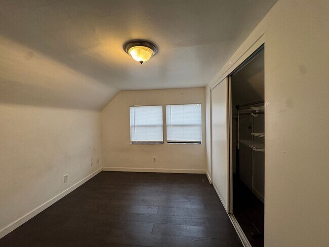 Building Photo - Guadalupe Vega Nolasco