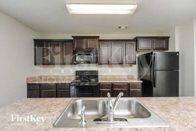 Building Photo - 5884 Cheshire Cove Trail