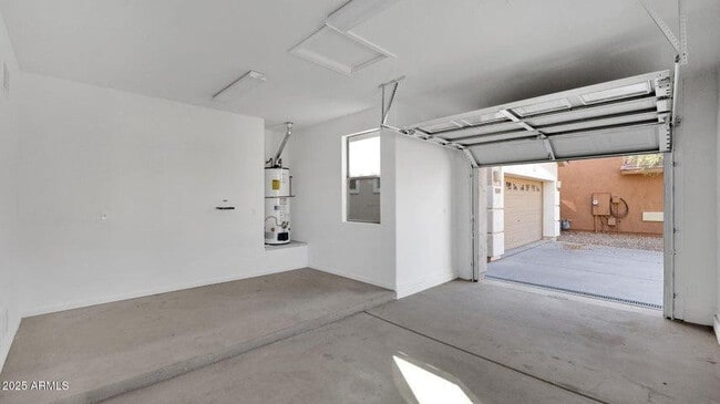 Building Photo - 17655 W Tasha Dr