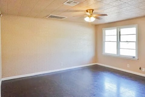 Building Photo - 4425 Harding Dr