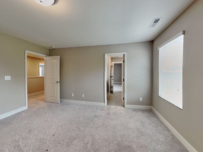 Building Photo - 3625 Massey Ridge Ct