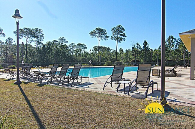 Building Photo - Lovely 3 Bedroom Home in Driftwood Estates!