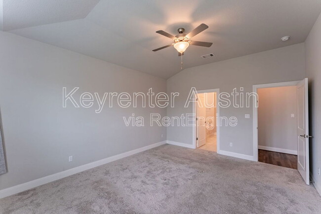 Building Photo - 1017 Coulee Dr