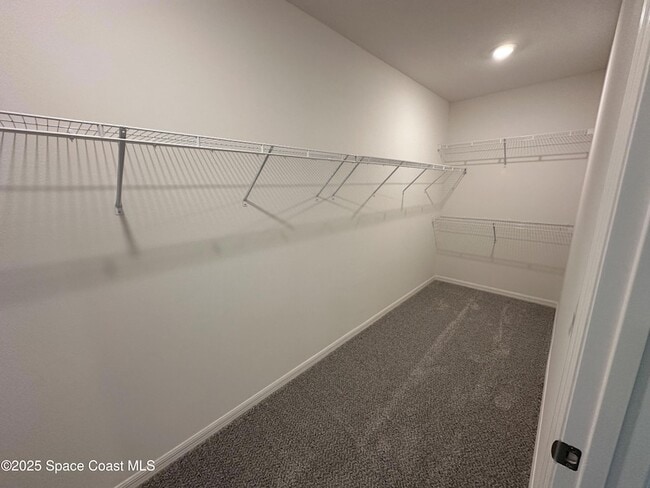 Building Photo - 2154 Ramsdale Dr SE