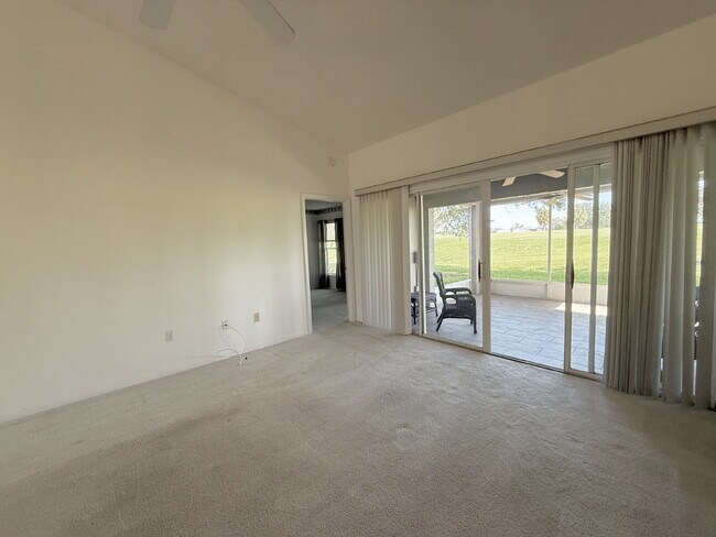 Building Photo - Heritage Pines active 55+ community 2/2 villa
