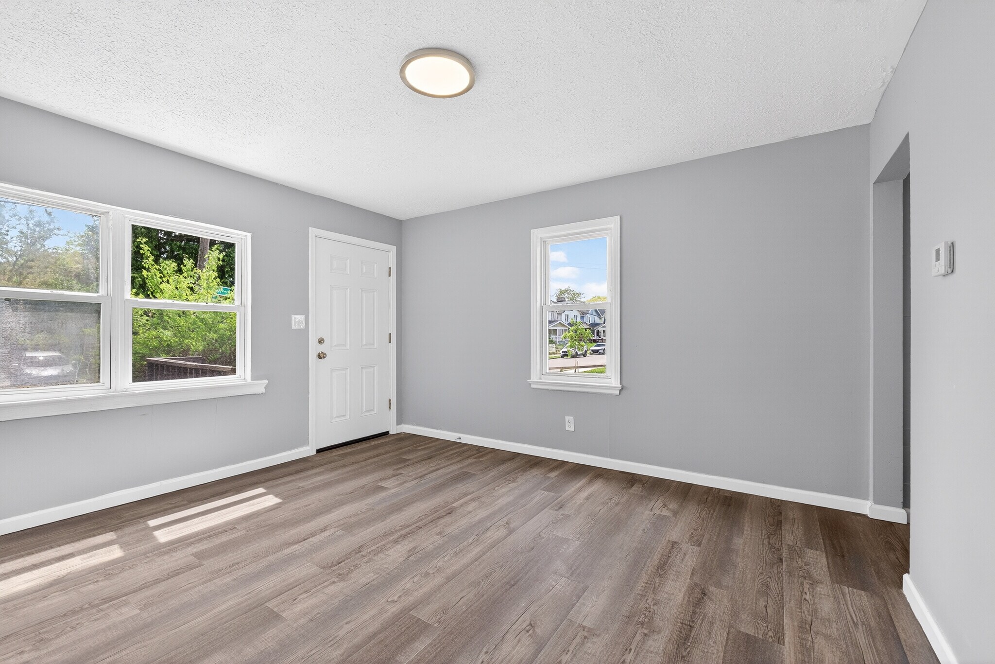 Building Photo - 1406 E 18th Ave