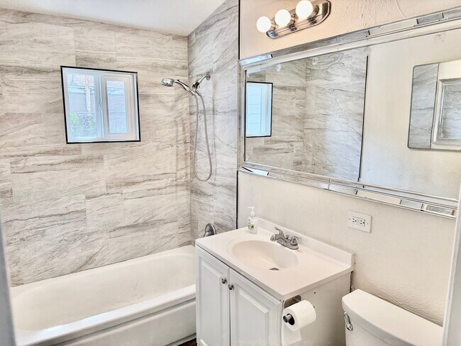 Building Photo - 3808 San Navado Way