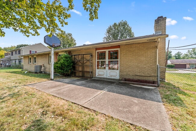 Building Photo - 4033 Caprice Rd