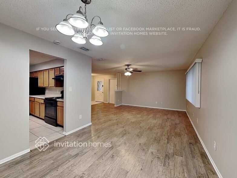 Building Photo - 4411 Orangebrook Dr