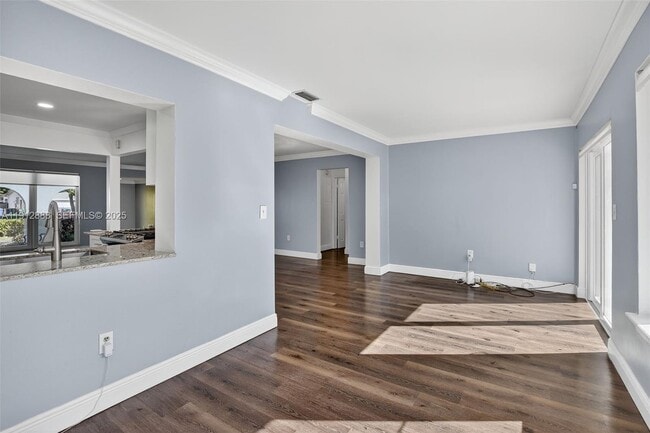 Building Photo - 7920 Alhambra Blvd