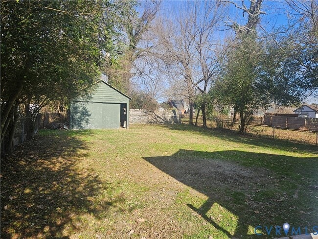 Building Photo - 2126 Nelson St