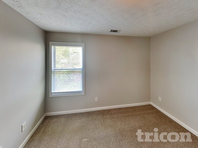 Building Photo - 8129 Brookbend Dr