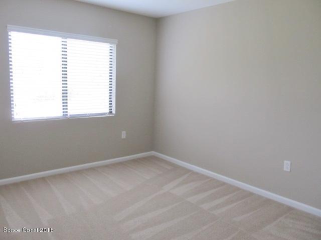 Building Photo - 1385 Lara Cir