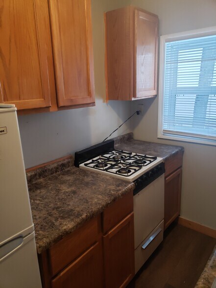 Building Photo - 837 Tisdale Ave