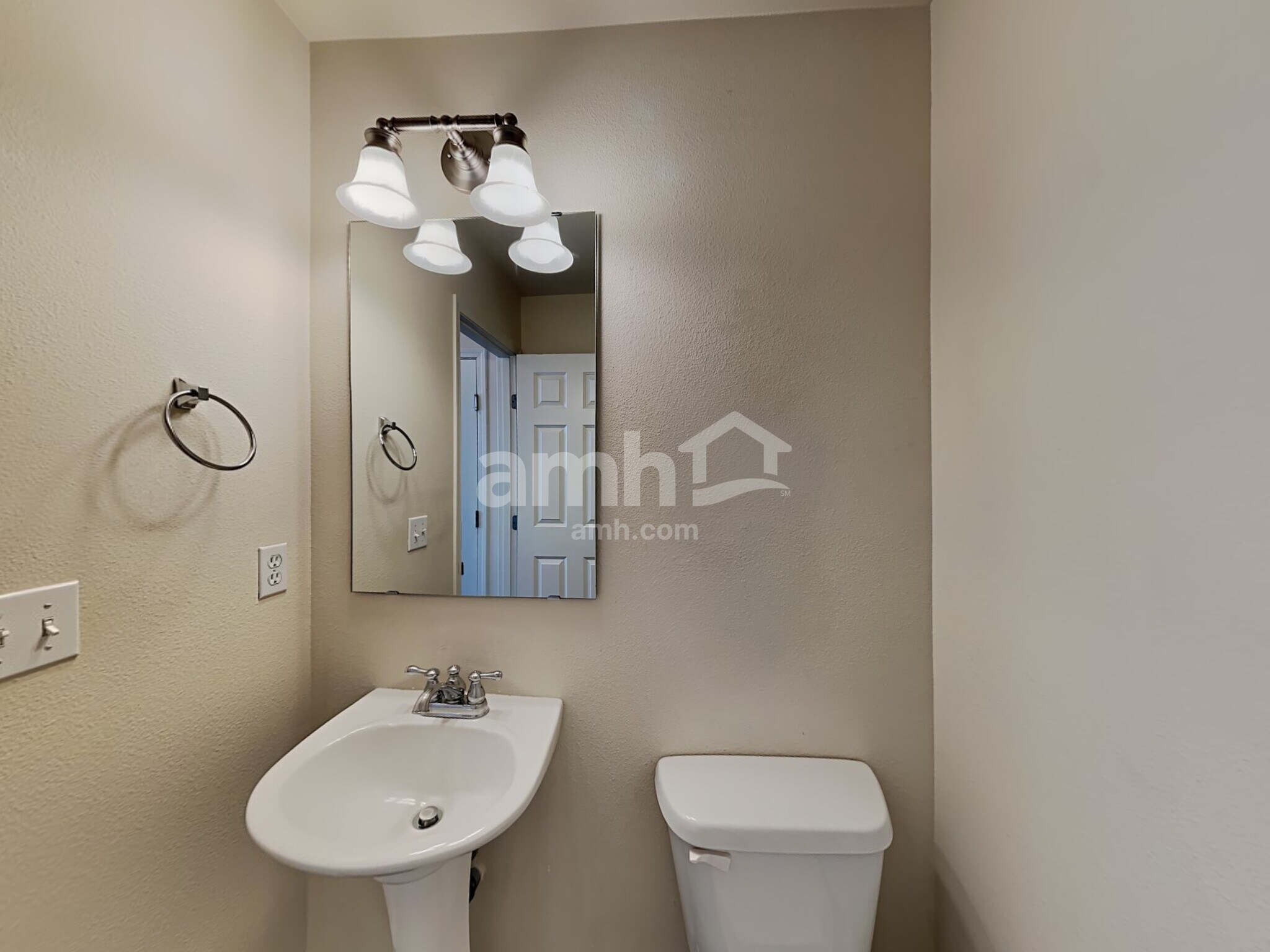 Building Photo - 11610 188th St E