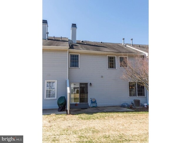 Building Photo - 293 Carmen Dr
