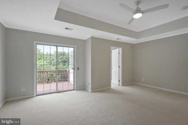 Building Photo - 5270 Kestrel Crossing Dr