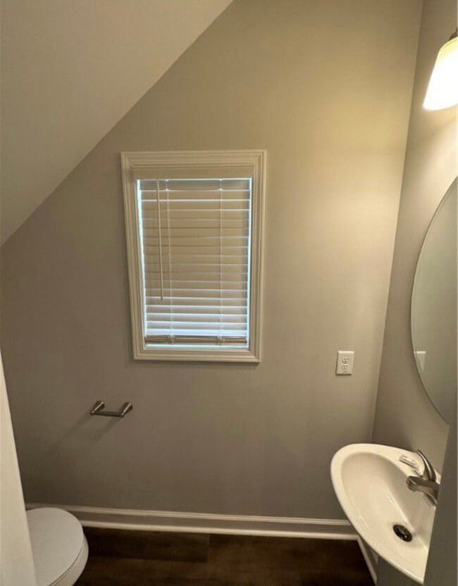 Building Photo - 705 Georgetown Cir