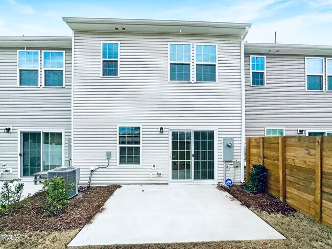 Building Photo - 8707 Red Canyon Way