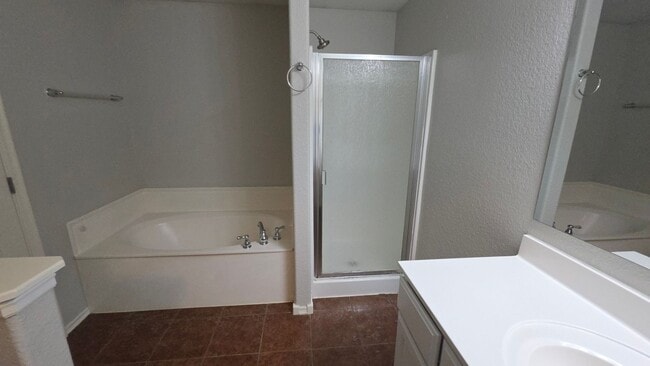 Building Photo - Clean 3 bed 2 bath  - Owasso schools