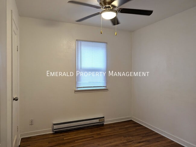 Building Photo - 2720 Prial Ave