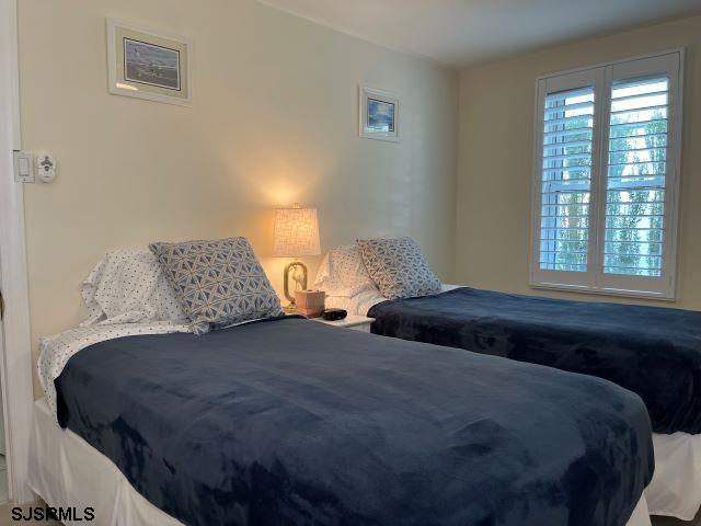 Building Photo - 100 S Richards Ave