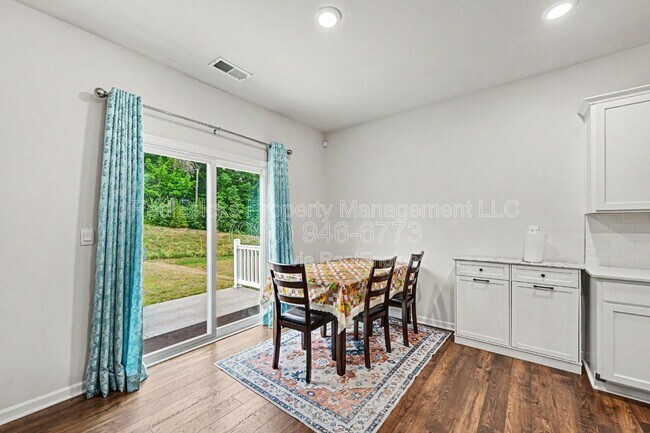 Building Photo - 10749 Adair Wds Dr