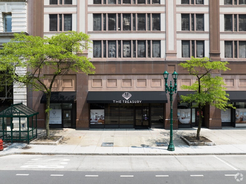 Entrance - The Treasury