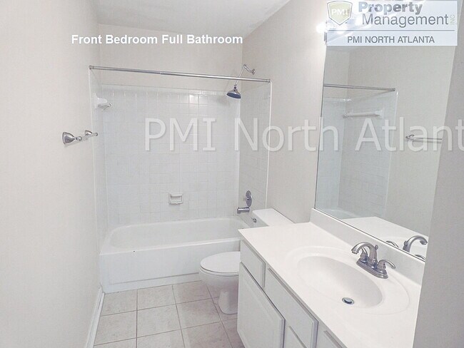 Building Photo - Now Available – Stunning 2-Bedroom Townhom...