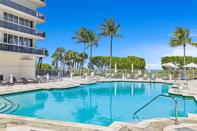 Building Photo - 9559 Collins Ave