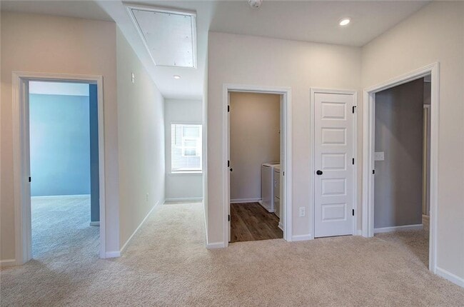 Building Photo - 401 Perth Dr