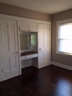 Building Photo - 305 First St