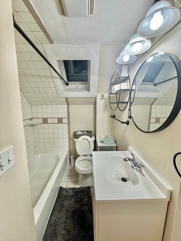 Building Photo - 20 Park Rd